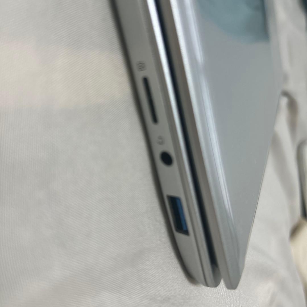 シルバー WindowsノートPC マウス、ケース付き