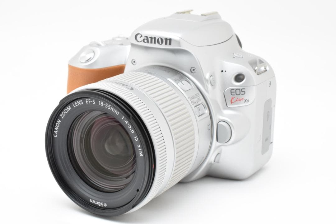 希少シルバー! おしゃれ⭐Canon Kiss X9 ⭐元箱付き