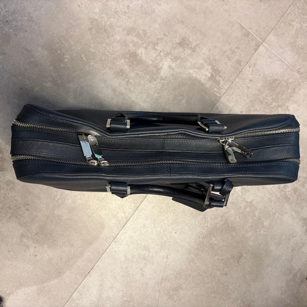 ペッレモルビダ　ビジネスバッグ　ネイビー　ショルダーストラップ付