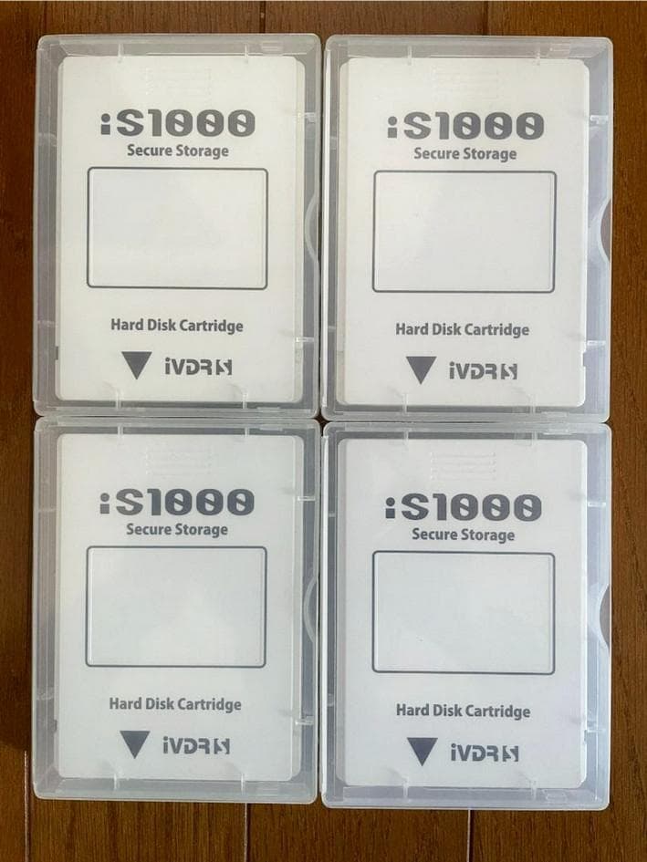 日立（HGST）iVDR-S カセットHDD 1TB 4台セット（ケース付き）