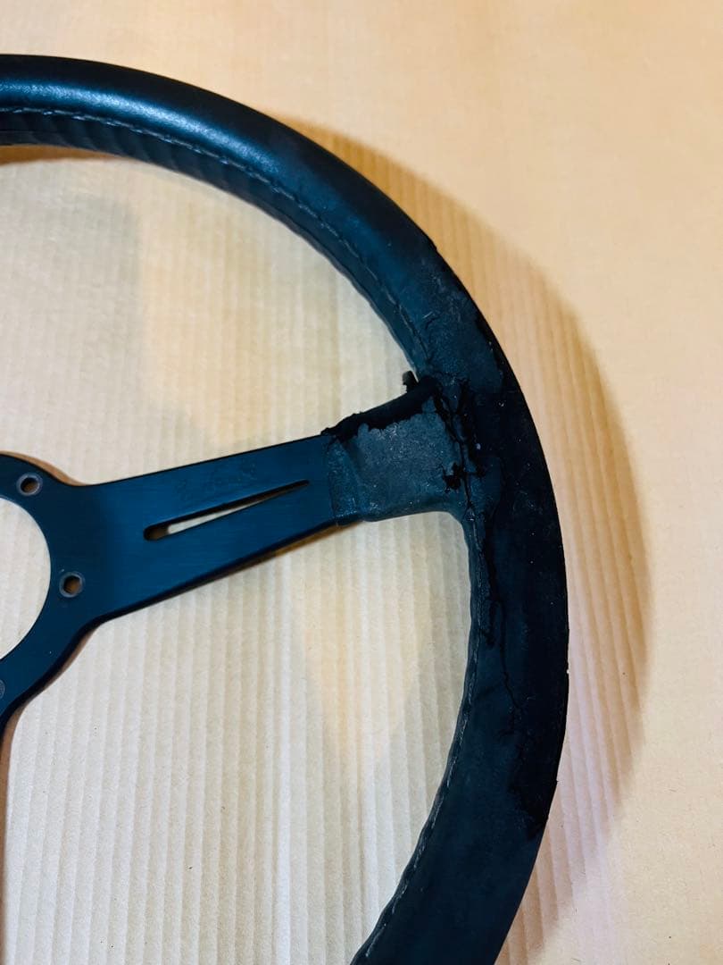 ナルディ　E.Nardi 3スポーク　ステアリング 本体