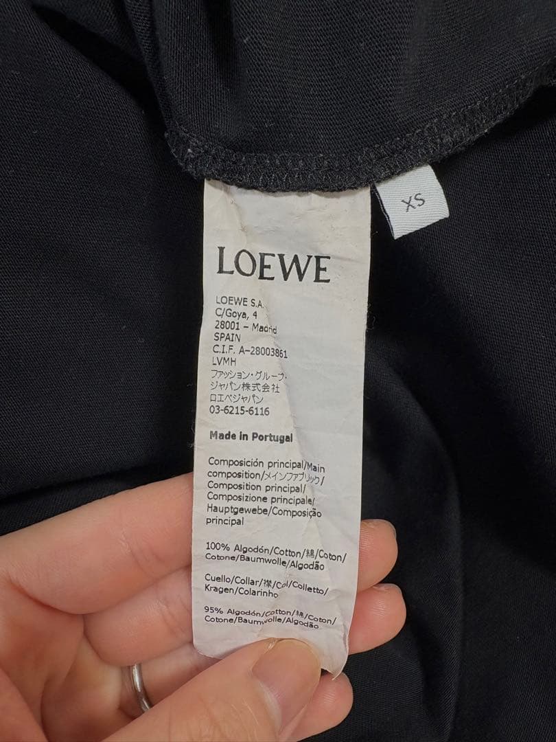 ロエベTシャツ　ブラック　レディース