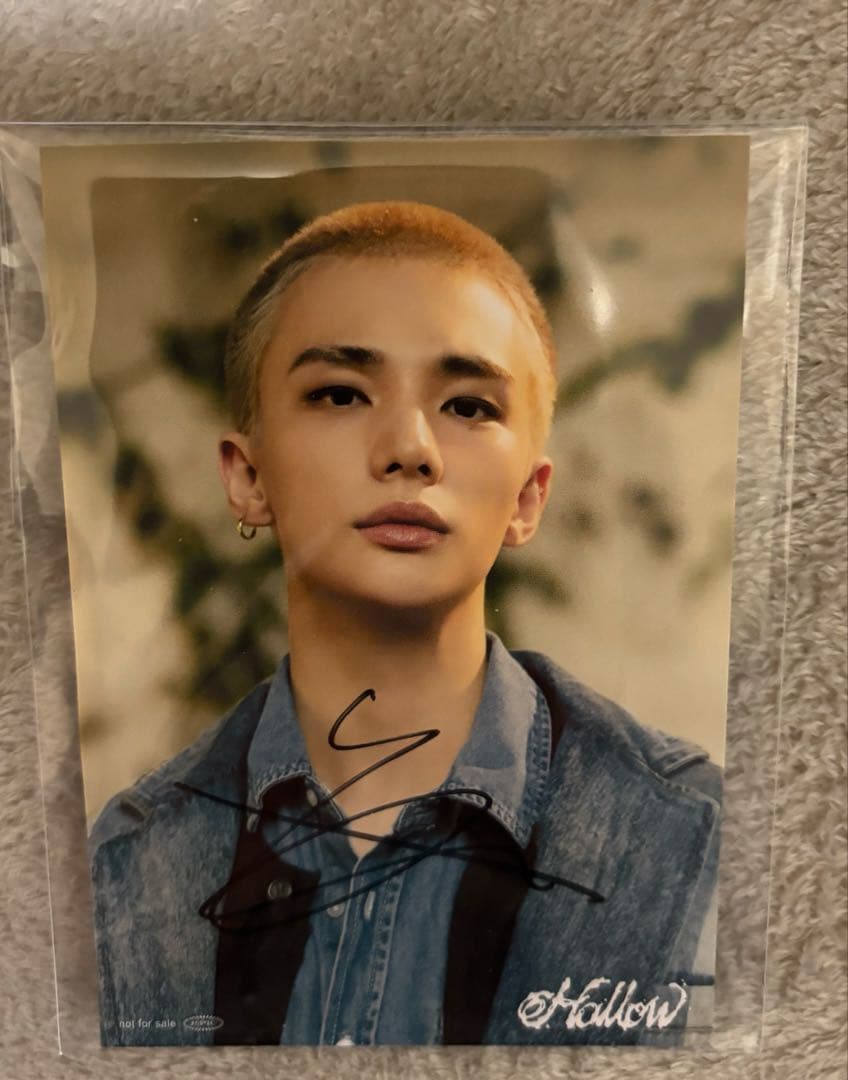 straykids オフイベ　サイン入りポストカード　hollow