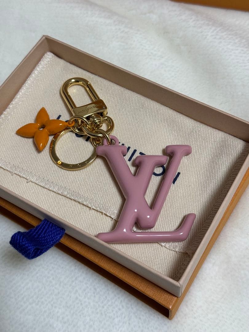 ルイヴィトン キーホルダー LV ポップ フラワー