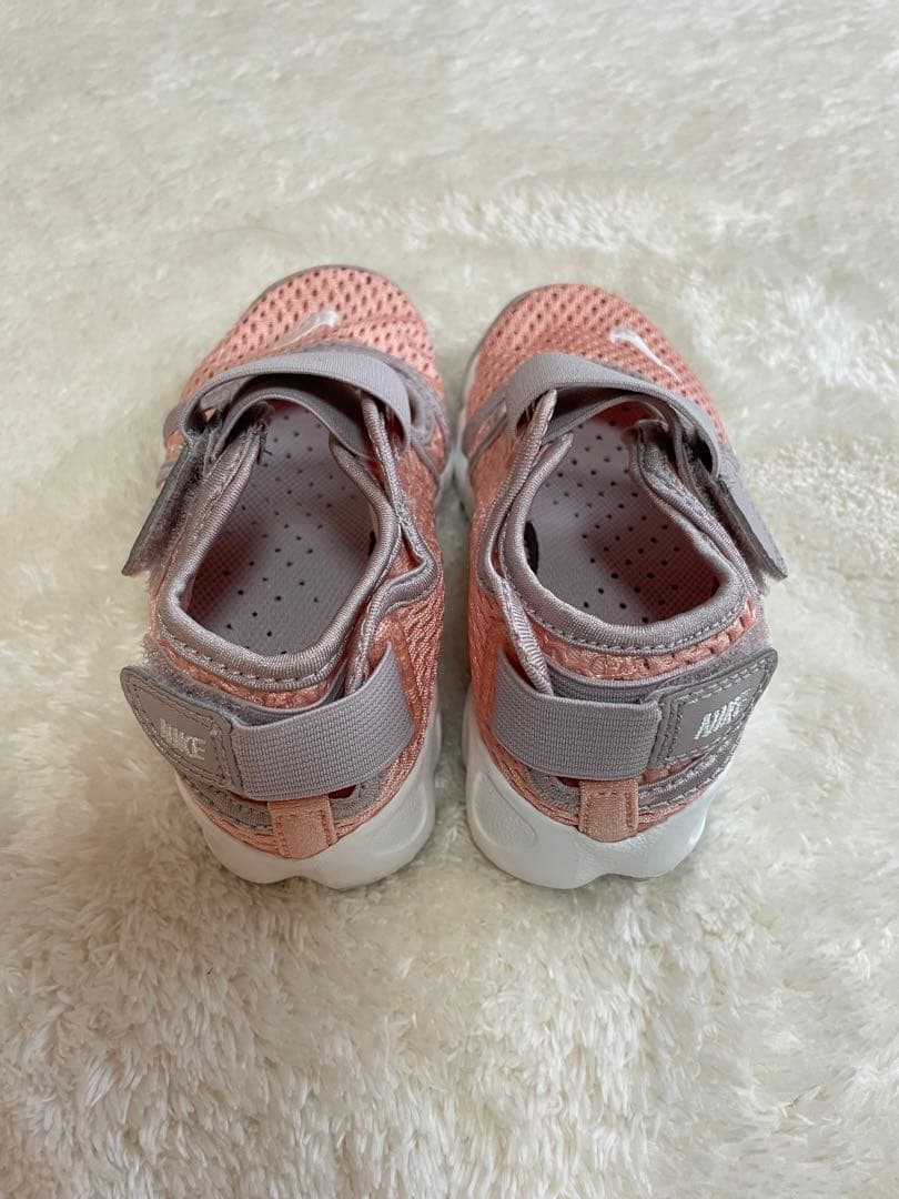 新品未使用 NIKE RIFT2 ピンク 17cm