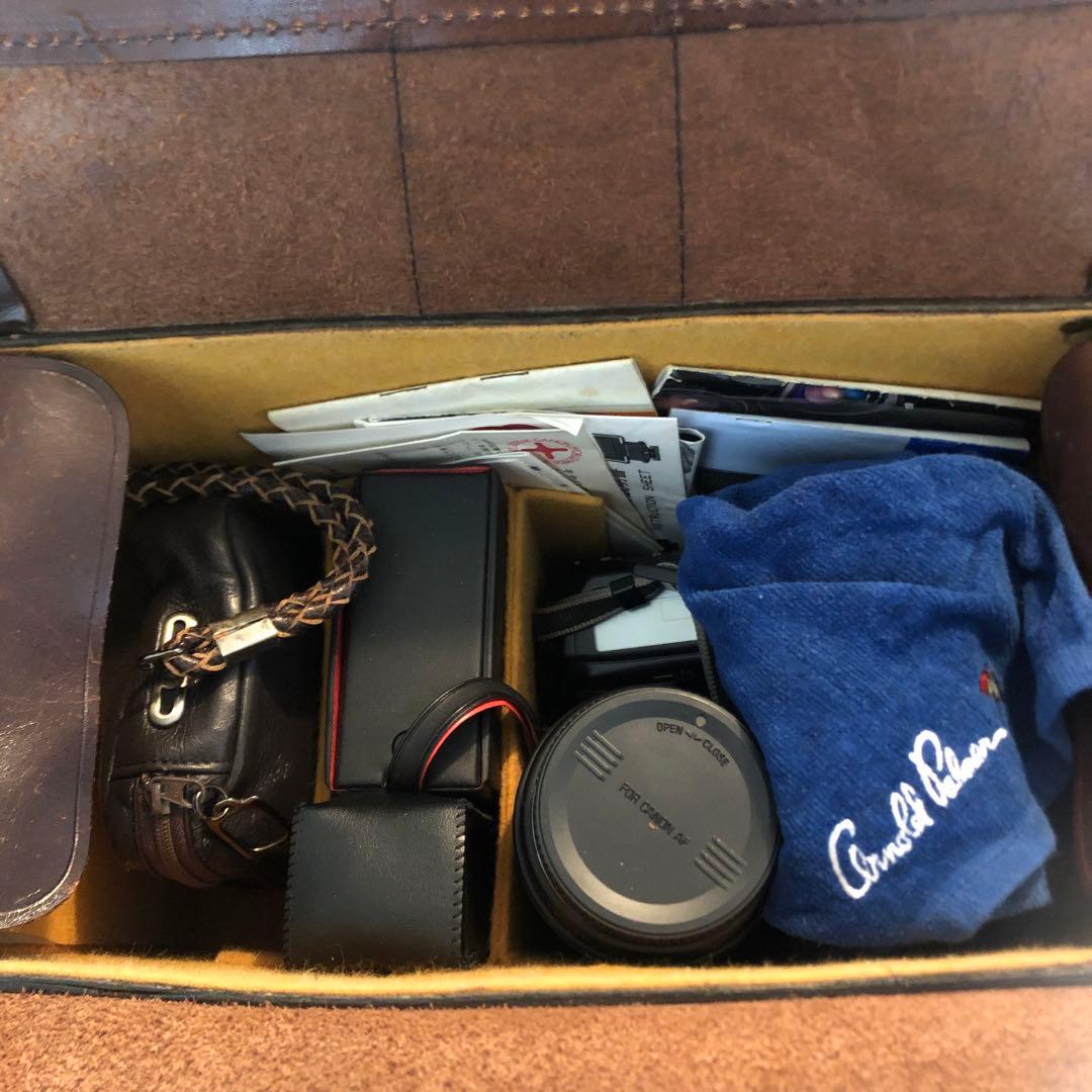 ☆彡昭和レトロ☆彡　キャノンカメラ/＆牛革専用バック　レンズ、カメラ用品いっぱい