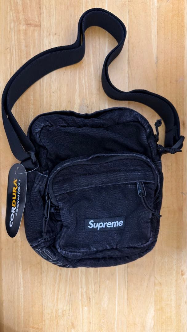 Supreme ショルダーバッグ ブラック コーデュラ
